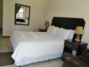 Guest_room_double_bed1